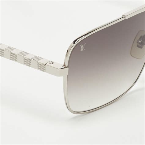 louis vuitton attitude silver|louis vuitton z0260u.